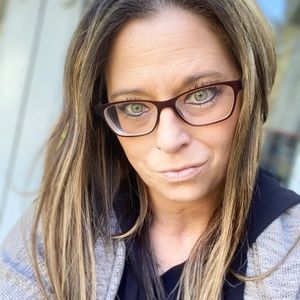 Meet your Posher, Angie